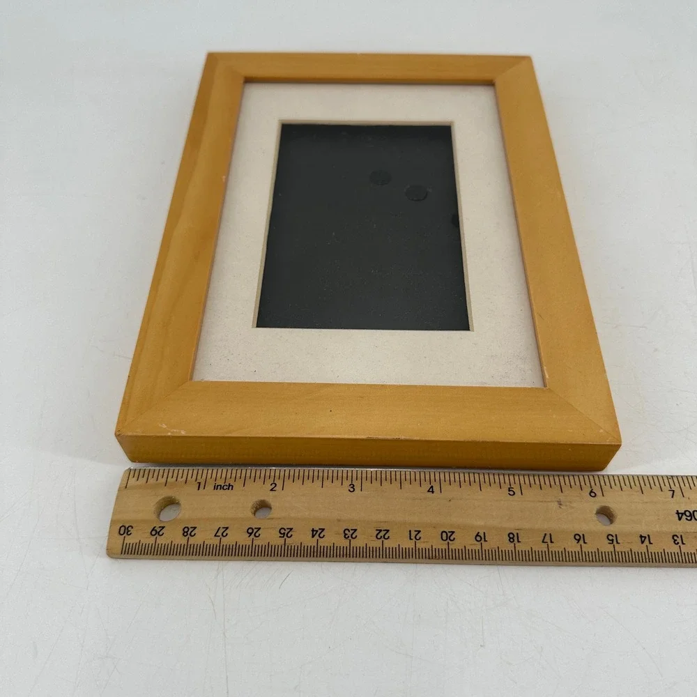 Connoisseur Light Wood Picture Frame with Cream Matting Tabletop Wall Mount